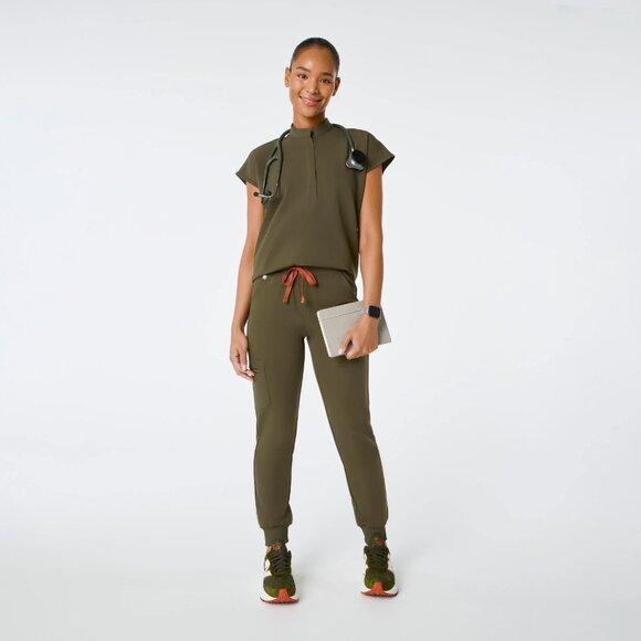 Figs Rafaela Oversized Scrub Top in Spruce, Size Large - Picture 2 of 11